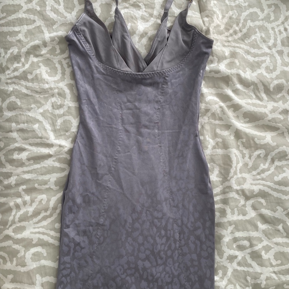 XS Victoria's Secret Gray Curve-Hugging Shaping Slip with push up Mesh Accents